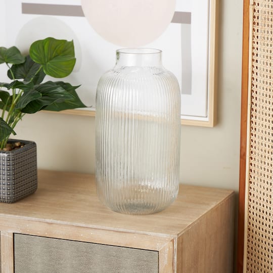 14" Clear Glass Ribbed Decorative Vase